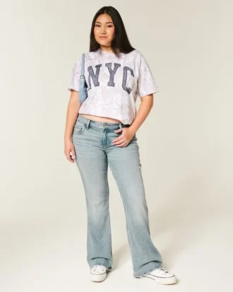 Calças de ganga bootcut de cintura baixa e lavagem clara