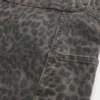 Calças de ganga largas com estampado leopardo