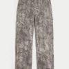 Calças de ganga largas estilo carpinteiro com padrão camuflado