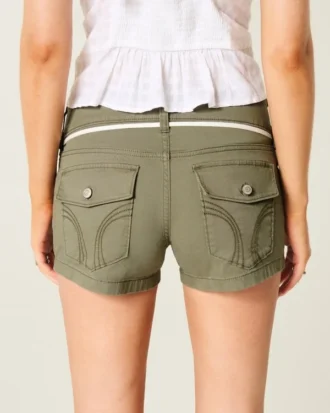 Calções curtos de popeline com cordão na cintura e cintura baixa