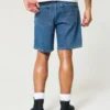 Calções de ganga largos acima do joelho