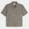 Camisa boxy de manga curta em seersucker