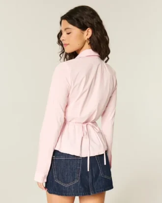 Camisa com botões e inserção de renda