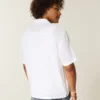 Camisa curta de manga curta com textura em mistura de linho
