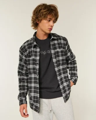 Camisa de flanela com forro térmico e corte quadrado