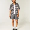 Camisa de linho com padrão de peixes tropicais