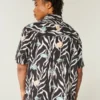 Camisa de linho com padrão de peixes tropicais
