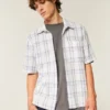 Camisa de manga curta com bolsos