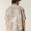 Camisa de manga curta com bolsos
