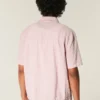 Camisa de manga curta com bolsos