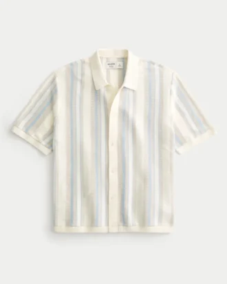 Camisa de manga curta com corte quadrado