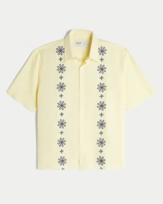 Camisa de manga curta com padrão e corte quadrado