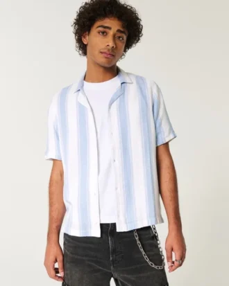Camisa de manga curta com riscas texturadas