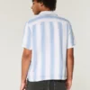 Camisa de manga curta com riscas texturadas