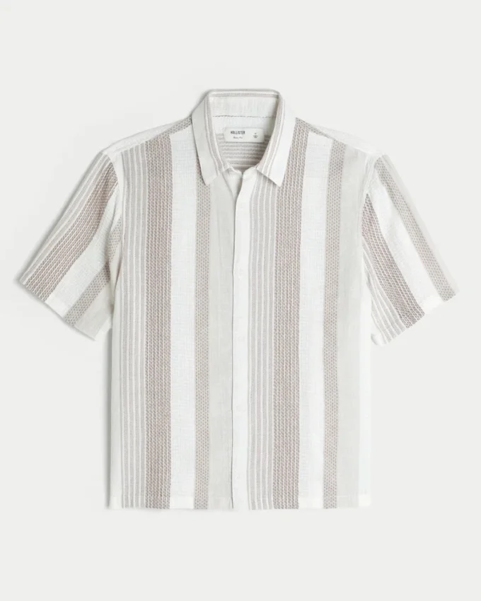 Camisa de manga curta com riscas texturadas
