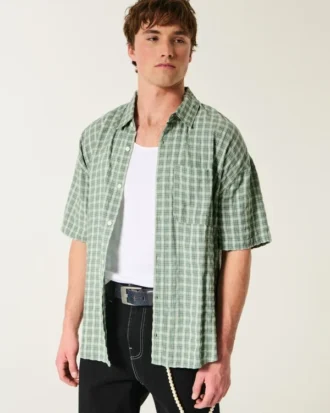 Camisa folgada de manga curta