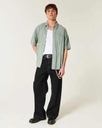 Camisa folgada de manga curta