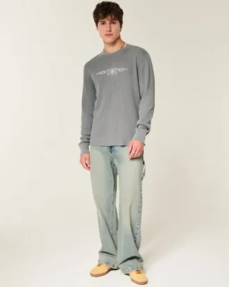 Camisa térmica com estampa de rosa e asas de anjo