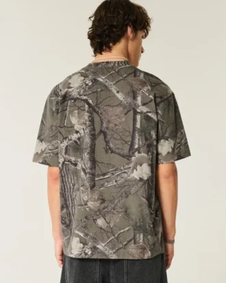 Camiseta boxy pesada com estampa camuflada