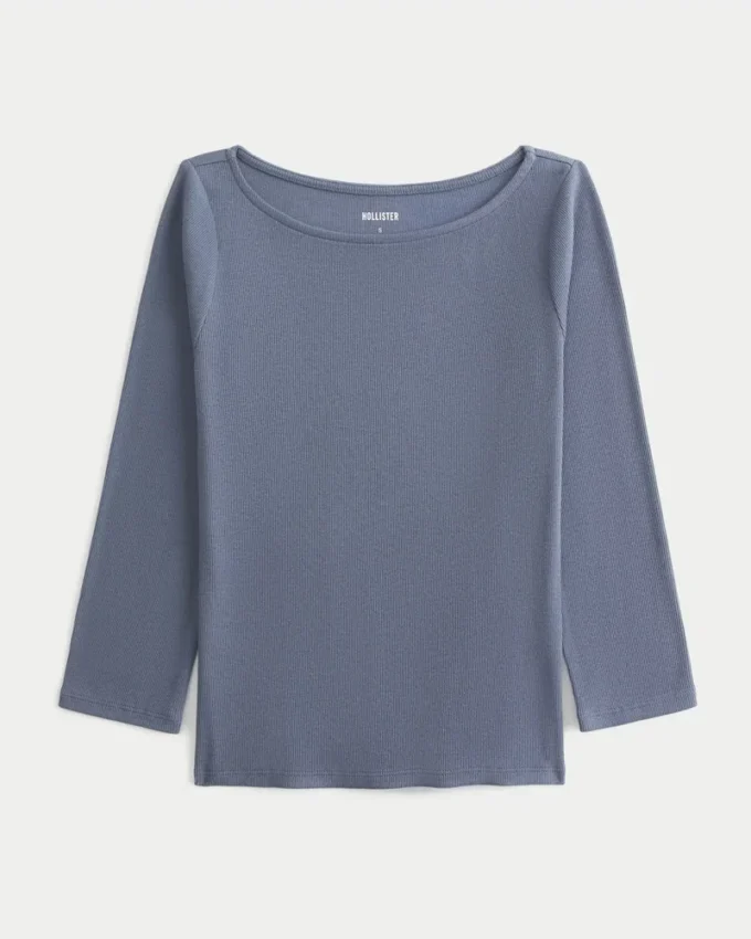 Camiseta com mangas 3/4 e decote em V