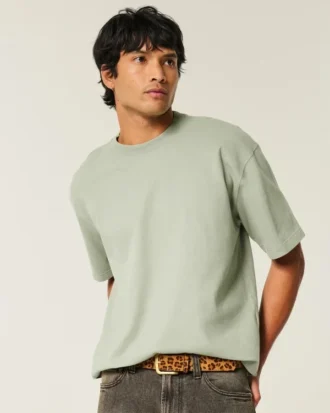 Camiseta curta e larga de malha pesada