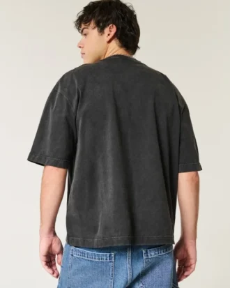 Camiseta curta e larga de malha pesada