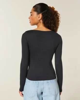 Camiseta de manga comprida sem costuras com gola quadrada