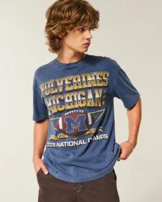 Camiseta gráfica boxy da Universidade de Michigan Wolverines