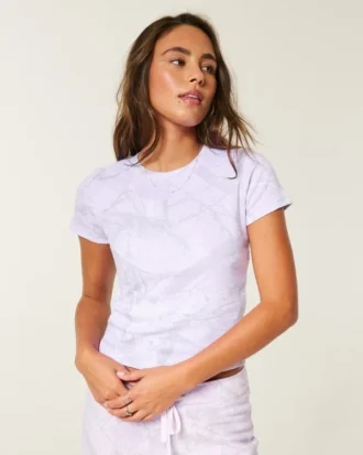 Camiseta infantil com gola redonda e estampa camuflada
