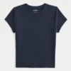 Camiseta infantil com gola redonda em tecido macio e elástico sem costuras
