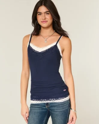 Camisola com acabamento em renda