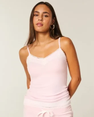 Camisola com acabamento em renda