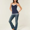 Camisola com acabamento em renda