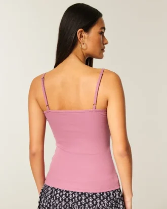 Camisola com acabamento em renda