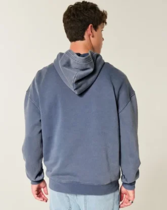 Camisola com capuz quadrada
