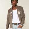 Camisola com fecho e padrão gráfico descontraído Camisola com fecho e padrão gráfico descontraído
