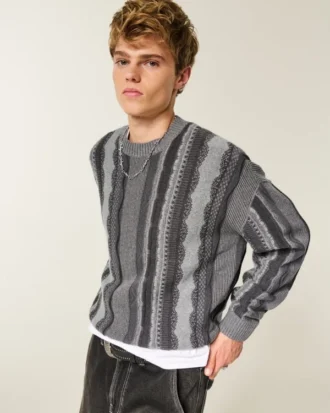 Camisola com gola redonda às riscas