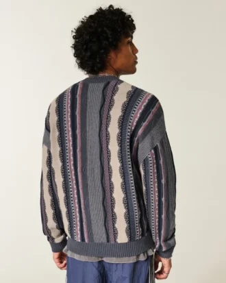 Camisola com gola redonda às riscas