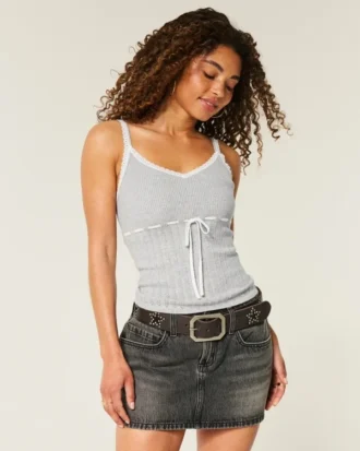 Camisola com laço à frente