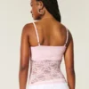 Camisola com renda em toda a peça