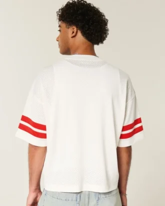 Camisola de futebol americano com gráfico da Ohio State University Buckeyes