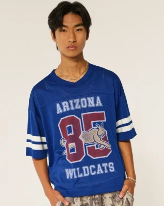 Camisola de futebol com gráfico da Universidade do Arizona Wildcats