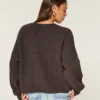 Camisola de gola alta fácil