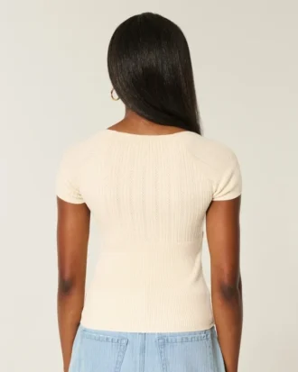 Camisola de manga curta com decote quadrado