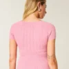 Camisola de manga curta com decote quadrado