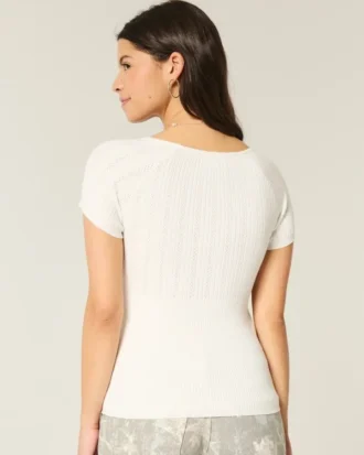 Camisola de manga curta com decote quadrado