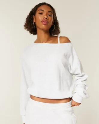 Camisola oversized com ombros descobertos