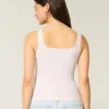 Camisola sem costuras com costura canelada e decote quadrado