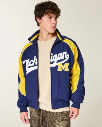 Casaco corta-vento com estampado da Universidade de Michigan Wolverines
