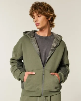 Hollister x Crocs Casaco com capuz e fecho com forro em sherpa